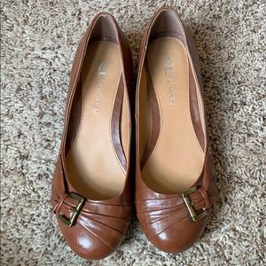 women’s brown heels